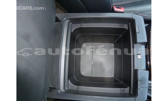 Buy Import Toyota Land Cruiser White Car in Import - Dubai in Marquesas Buy Import Toyota Land Cruiser White Car in Import - Dubai in Marquesas