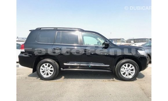 Acheter Import Voiture Toyota Land Cruiser Noir à Import - Dubai, Marquesas Acheter Import Voiture Toyota Land Cruiser Noir à Import - Dubai, Marquesas