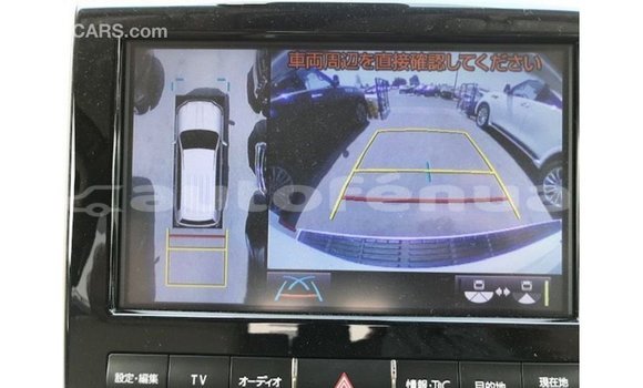 Buy Import Toyota Land Cruiser White Car in Import - Dubai in Marquesas Buy Import Toyota Land Cruiser White Car in Import - Dubai in Marquesas