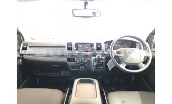 Buy Import Toyota Hiace White Car in Import - Dubai in Marquesas Buy Import Toyota Hiace White Car in Import - Dubai in Marquesas