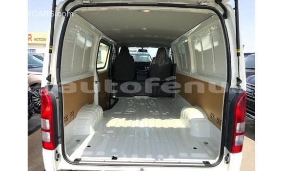 Buy Import Toyota Hiace White Car in Import - Dubai in Marquesas Buy Import Toyota Hiace White Car in Import - Dubai in Marquesas