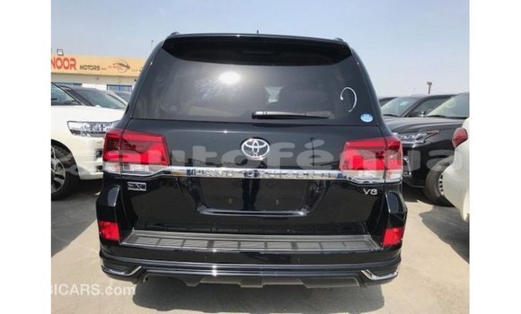 Acheter Import Voiture Toyota Land Cruiser Noir à Import - Dubai, Marquesas Acheter Import Voiture Toyota Land Cruiser Noir à Import - Dubai, Marquesas