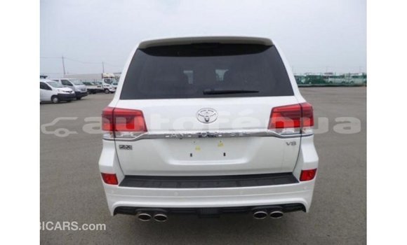 Buy Import Toyota Land Cruiser White Car in Import - Dubai in Marquesas Buy Import Toyota Land Cruiser White Car in Import - Dubai in Marquesas