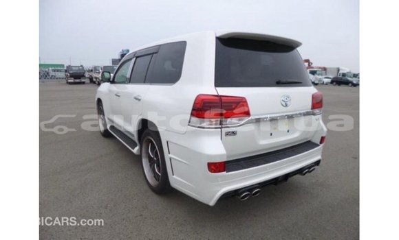 Buy Import Toyota Land Cruiser White Car in Import - Dubai in Marquesas Buy Import Toyota Land Cruiser White Car in Import - Dubai in Marquesas