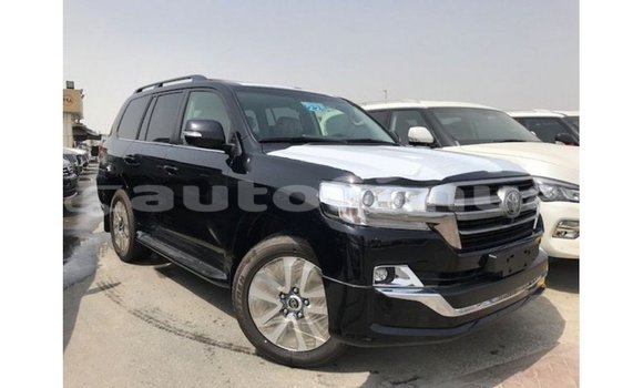 Acheter Import Voiture Toyota Land Cruiser Noir à Import - Dubai, Marquesas