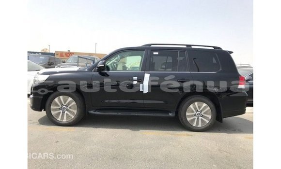 Buy Import Toyota Land Cruiser Black Car in Import - Dubai in Marquesas Buy Import Toyota Land Cruiser Black Car in Import - Dubai in Marquesas