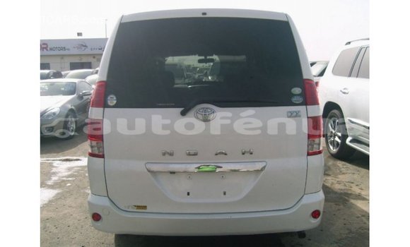 Buy Import Toyota Noah White Car in Import - Dubai in Marquesas Buy Import Toyota Noah White Car in Import - Dubai in Marquesas