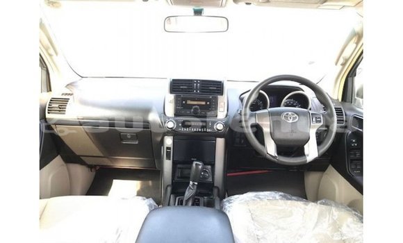 Buy Import Toyota Prado White Car in Import - Dubai in Marquesas Buy Import Toyota Prado White Car in Import - Dubai in Marquesas