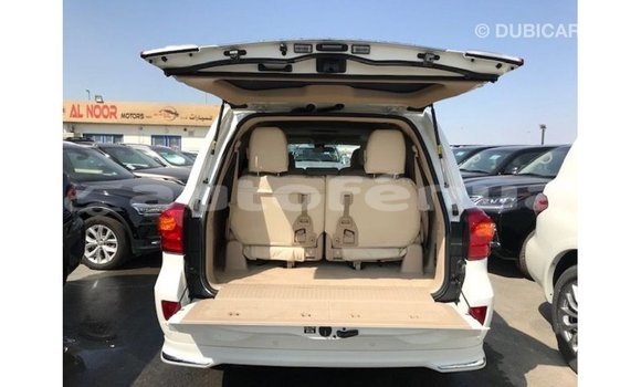 Buy Import Toyota Land Cruiser White Car in Import - Dubai in Marquesas Buy Import Toyota Land Cruiser White Car in Import - Dubai in Marquesas