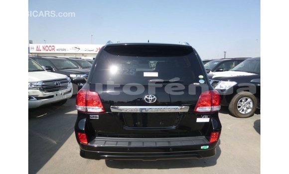 Acheter Import Voiture Toyota Land Cruiser Noir à Import - Dubai, Marquesas Acheter Import Voiture Toyota Land Cruiser Noir à Import - Dubai, Marquesas