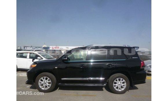 Buy Import Toyota Land Cruiser Black Car in Import - Dubai in Marquesas Buy Import Toyota Land Cruiser Black Car in Import - Dubai in Marquesas