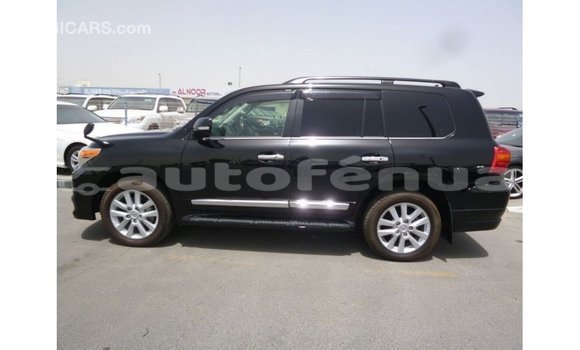 Buy Import Toyota Land Cruiser Black Car in Import - Dubai in Marquesas Buy Import Toyota Land Cruiser Black Car in Import - Dubai in Marquesas