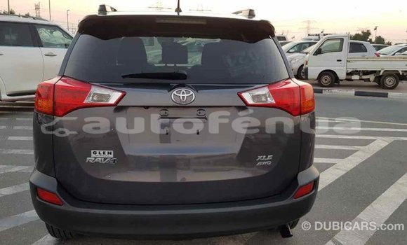 Acheter Import Voiture Toyota RAV4 Autre à Import - Dubai, Marquesas Acheter Import Voiture Toyota RAV4 Autre à Import - Dubai, Marquesas