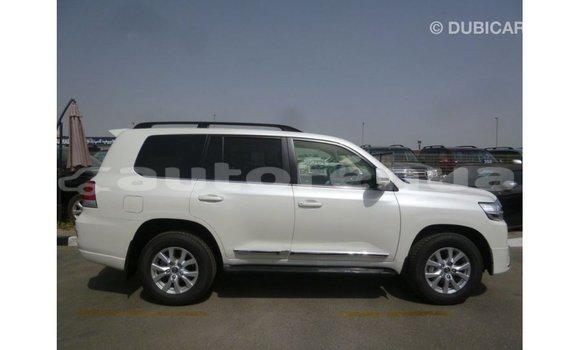 Buy Import Toyota Land Cruiser White Car in Import - Dubai in Marquesas Buy Import Toyota Land Cruiser White Car in Import - Dubai in Marquesas