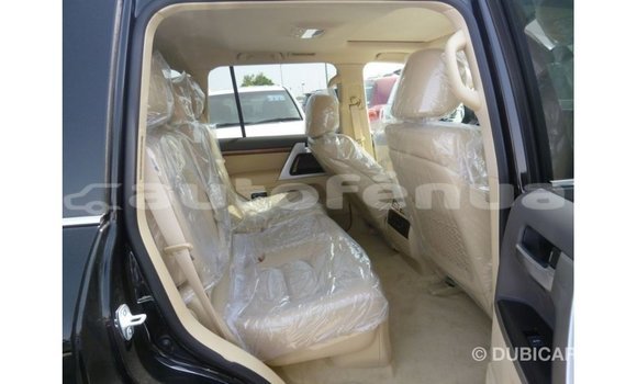 Buy Import Toyota Land Cruiser Black Car in Import - Dubai in Marquesas Buy Import Toyota Land Cruiser Black Car in Import - Dubai in Marquesas