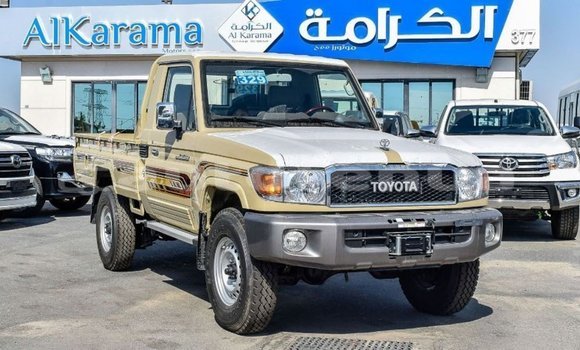 Acheter Import Voiture Toyota Land Cruiser Beige à Import - Dubai, Marquesas Acheter Import Voiture Toyota Land Cruiser Beige à Import - Dubai, Marquesas