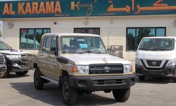 Buy Import Toyota Land Cruiser Beige Car in Import - Dubai in Marquesas Buy Import Toyota Land Cruiser Beige Car in Import - Dubai in Marquesas