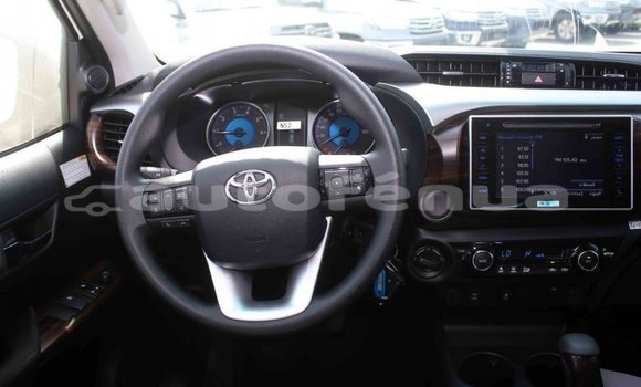 Buy Import Toyota Hilux White Car in Import - Dubai in Marquesas Buy Import Toyota Hilux White Car in Import - Dubai in Marquesas
