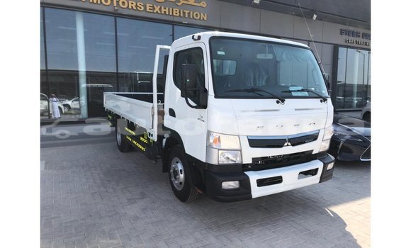 Buy Import Mitsubishi Carisma White Car in Import - Dubai in Marquesas Buy Import Mitsubishi Carisma White Car in Import - Dubai in Marquesas