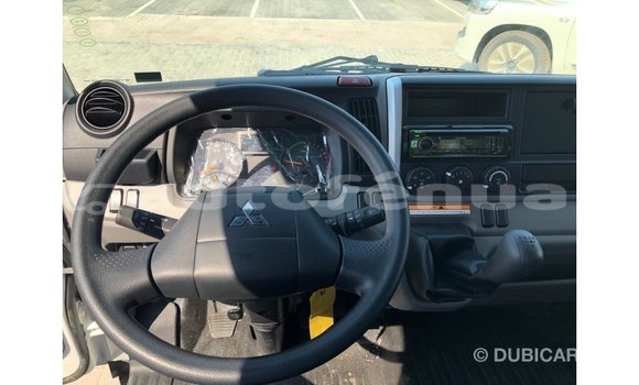 Buy Import Mitsubishi Carisma White Car in Import - Dubai in Marquesas Buy Import Mitsubishi Carisma White Car in Import - Dubai in Marquesas