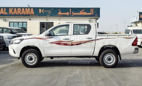 Buy Import Toyota Hilux White Car in Import - Dubai in Marquesas Buy Import Toyota Hilux White Car in Import - Dubai in Marquesas