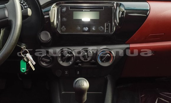 Buy Import Toyota Hilux White Car in Import - Dubai in Marquesas Buy Import Toyota Hilux White Car in Import - Dubai in Marquesas