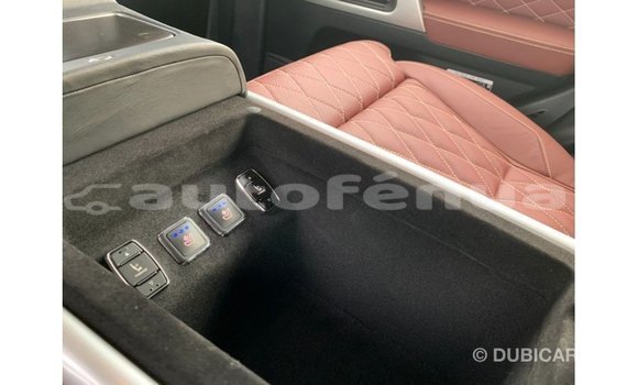 Acheter Import Voiture Toyota Land Cruiser Noir à Import - Dubai, Marquesas Acheter Import Voiture Toyota Land Cruiser Noir à Import - Dubai, Marquesas