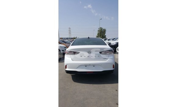 Acheter Import Voiture Hyundai Sonata Blanc à Import - Dubai, Marquesas Acheter Import Voiture Hyundai Sonata Blanc à Import - Dubai, Marquesas