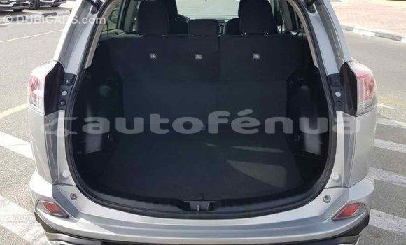 Acheter Import Voiture Toyota RAV4 Autre à Import - Dubai, Marquesas Acheter Import Voiture Toyota RAV4 Autre à Import - Dubai, Marquesas