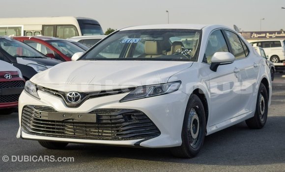 Acheter Import Voiture Toyota Camry Blanc à Import - Dubai, Marquesas Acheter Import Voiture Toyota Camry Blanc à Import - Dubai, Marquesas