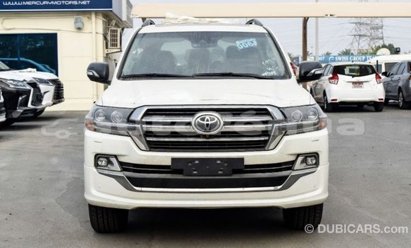 Acheter Import Voiture Toyota Land Cruiser Blanc à Import - Dubai, Marquesas Acheter Import Voiture Toyota Land Cruiser Blanc à Import - Dubai, Marquesas