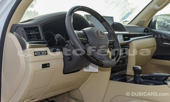Acheter Import Voiture Lexus LX Blanc à Import - Dubai, Marquesas Acheter Import Voiture Lexus LX Blanc à Import - Dubai, Marquesas