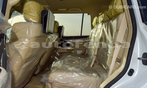 Acheter Import Voiture Lexus LX Blanc à Import - Dubai, Marquesas Acheter Import Voiture Lexus LX Blanc à Import - Dubai, Marquesas