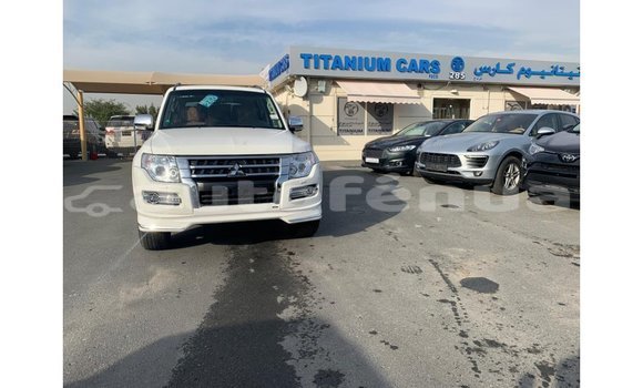 Buy Import Mitsubishi Pajero White Car in Import - Dubai in Marquesas Buy Import Mitsubishi Pajero White Car in Import - Dubai in Marquesas