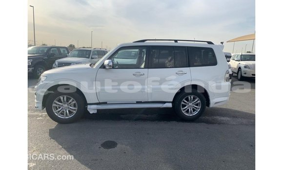 Buy Import Mitsubishi Pajero White Car in Import - Dubai in Marquesas Buy Import Mitsubishi Pajero White Car in Import - Dubai in Marquesas