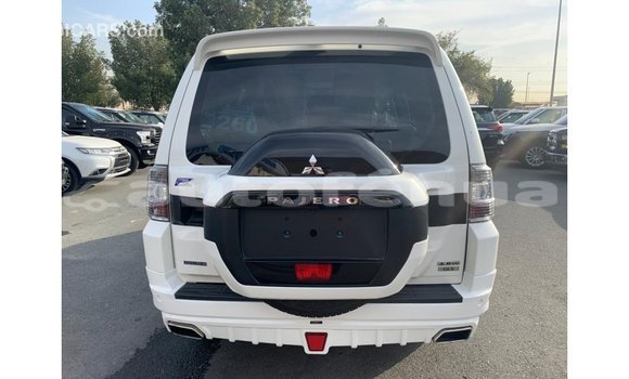 Buy Import Mitsubishi Pajero White Car in Import - Dubai in Marquesas Buy Import Mitsubishi Pajero White Car in Import - Dubai in Marquesas