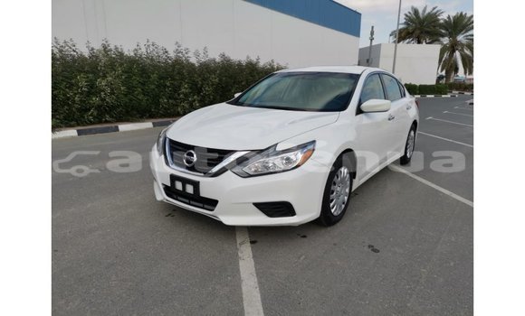 Acheter Import Voiture Nissan Altima Blanc à Import - Dubai, Marquesas Acheter Import Voiture Nissan Altima Blanc à Import - Dubai, Marquesas