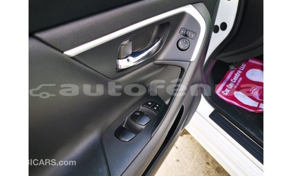 Acheter Import Voiture Nissan Altima Blanc à Import - Dubai, Marquesas Acheter Import Voiture Nissan Altima Blanc à Import - Dubai, Marquesas