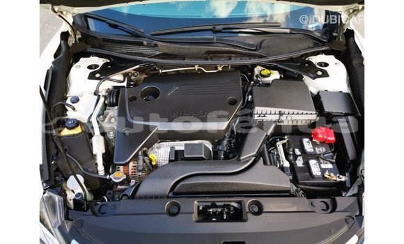 Acheter Import Voiture Nissan Altima Blanc à Import - Dubai, Marquesas Acheter Import Voiture Nissan Altima Blanc à Import - Dubai, Marquesas