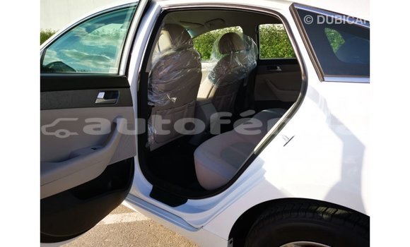 Acheter Import Voiture Hyundai Sonata Blanc à Import - Dubai, Marquesas Acheter Import Voiture Hyundai Sonata Blanc à Import - Dubai, Marquesas