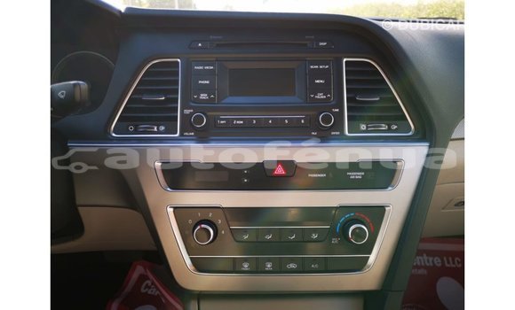 Acheter Import Voiture Hyundai Sonata Blanc à Import - Dubai, Marquesas Acheter Import Voiture Hyundai Sonata Blanc à Import - Dubai, Marquesas