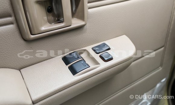 Acheter Import Voiture Toyota Land Cruiser Beige à Import - Dubai, Marquesas Acheter Import Voiture Toyota Land Cruiser Beige à Import - Dubai, Marquesas
