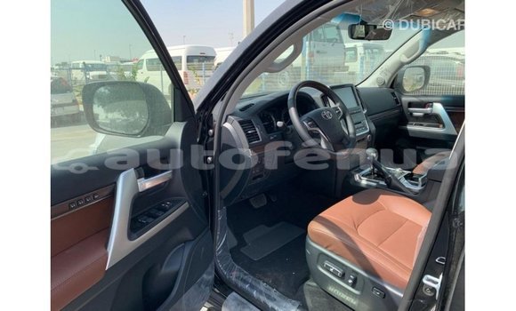 Buy Import Toyota Land Cruiser Black Car in Import - Dubai in Marquesas Buy Import Toyota Land Cruiser Black Car in Import - Dubai in Marquesas