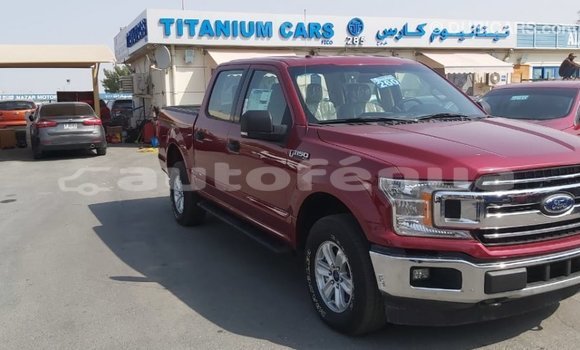 Acheter Import Voiture Ford Club Wagon Rouge à Import - Dubai, Marquesas Acheter Import Voiture Ford Club Wagon Rouge à Import - Dubai, Marquesas