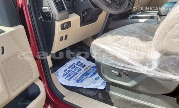 Acheter Import Voiture Ford Club Wagon Rouge à Import - Dubai, Marquesas Acheter Import Voiture Ford Club Wagon Rouge à Import - Dubai, Marquesas