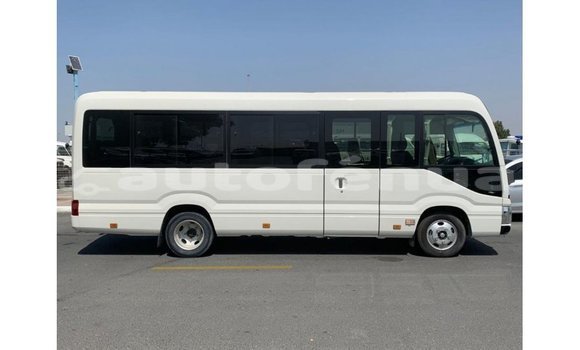 Buy Import Toyota Coaster White Car in Import - Dubai in Marquesas Buy Import Toyota Coaster White Car in Import - Dubai in Marquesas