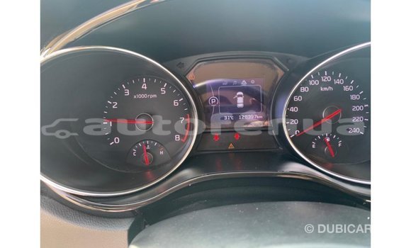 Acheter Import Voiture Kia Carnival Blanc à Import - Dubai, Marquesas Acheter Import Voiture Kia Carnival Blanc à Import - Dubai, Marquesas