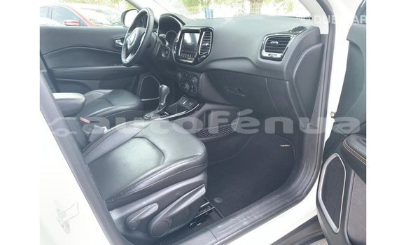 Acheter Import Voiture Jeep Compass Blanc à Import - Dubai, Marquesas Acheter Import Voiture Jeep Compass Blanc à Import - Dubai, Marquesas