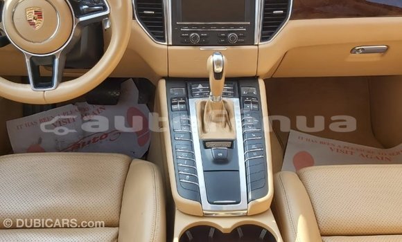 Acheter Import Voiture Porsche Macan Autre à Import - Dubai, Marquesas Acheter Import Voiture Porsche Macan Autre à Import - Dubai, Marquesas