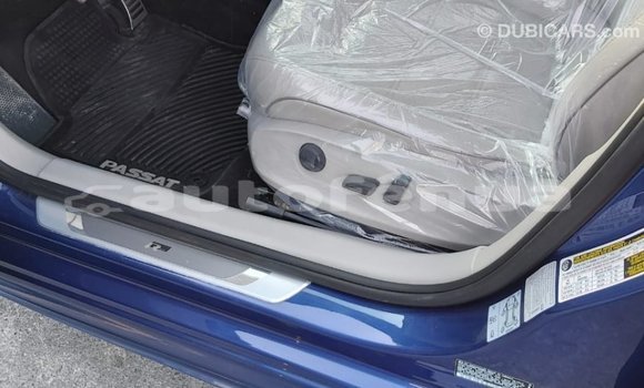 Acheter Import Voiture Volkswagen Passat Bleu à Import - Dubai, Marquesas Acheter Import Voiture Volkswagen Passat Bleu à Import - Dubai, Marquesas